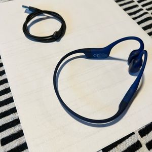 SHOKZ OpenRun Mini - Bone Conduction